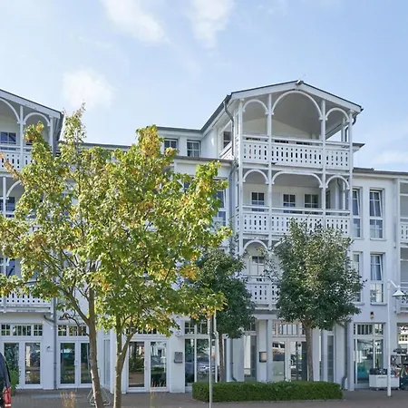 Moderne Im Seepark Sellin (Rugen)