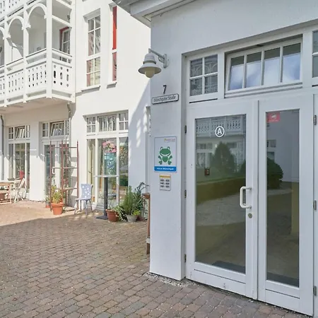 Moderne Im Seepark Sellin (Rugen)